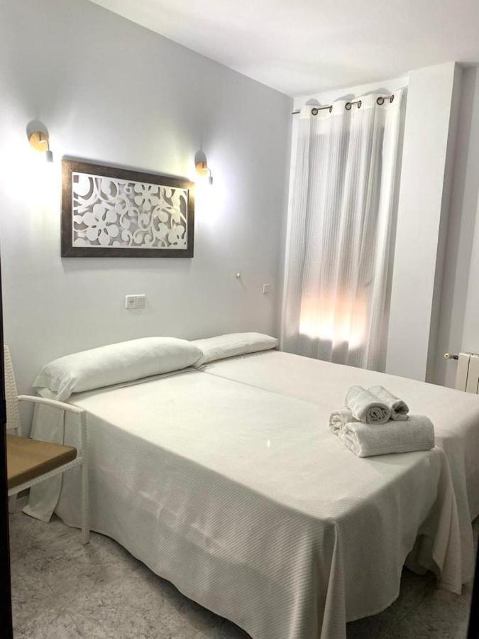 Hostal Casa Lopez La Zarza  Luaran gambar